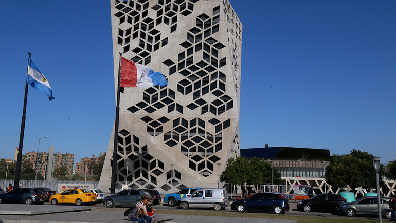 Por el brote de la Ómicron, Córdoba dispuso restricciones