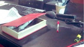 Le mandaron un libro bomba a una senadora mexicana