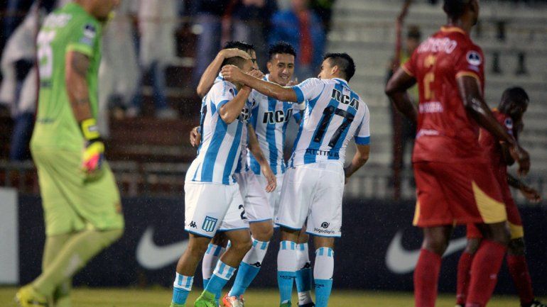 Marcos Acuña se acerca a Cuadra