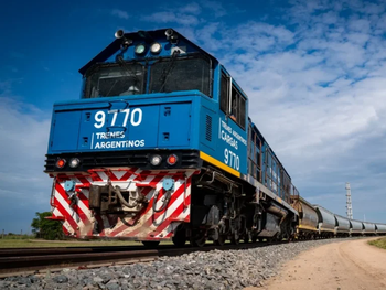 El Tren Norpatagónico busca conectar Bahía Blanca con Añelo tras años de abandono.