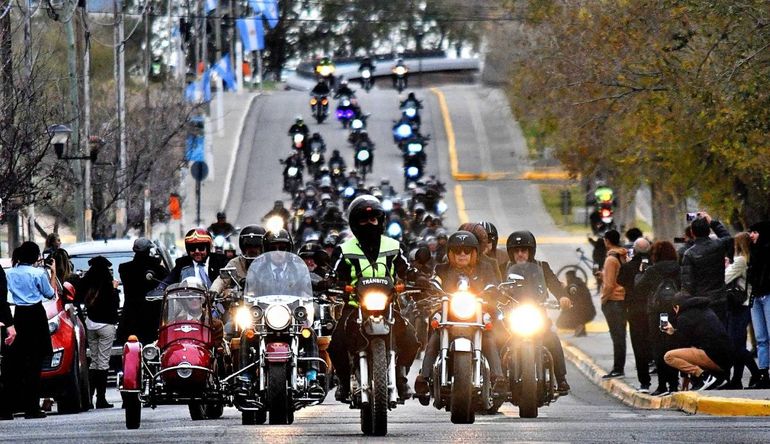 La caravana de motos vuelve a Neuqu n con su misi n solidaria