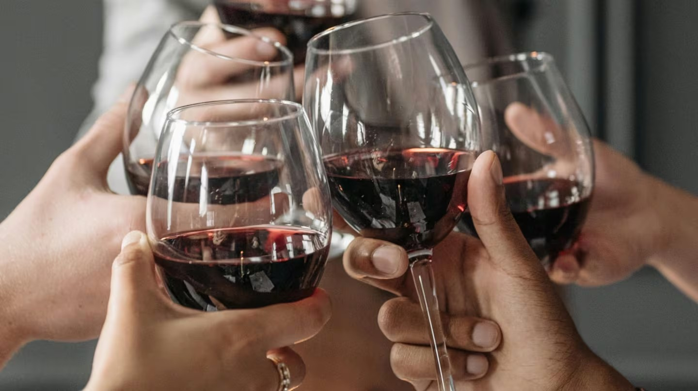 Durante el período enero-diciembre aumentó el precio medio de los vinos varietales, espumosos y otros vinos