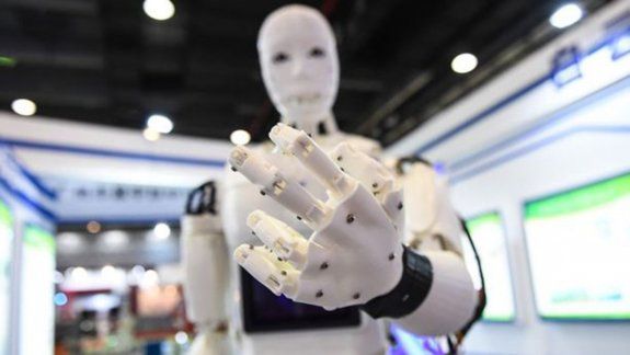 Bill Gates quiere que los robots paguen impuestos