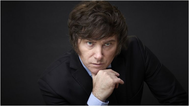 El baile vintage de una famosa y Milei que terminó en beso