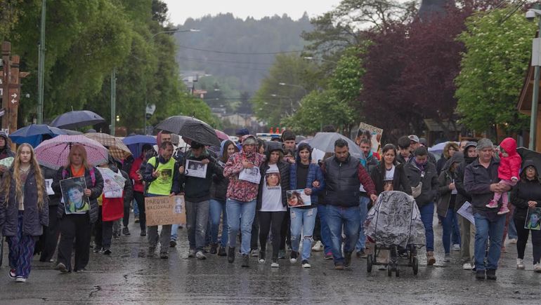 En 9 fotos, la marcha para pedir justicia por las víctimas de Lolen