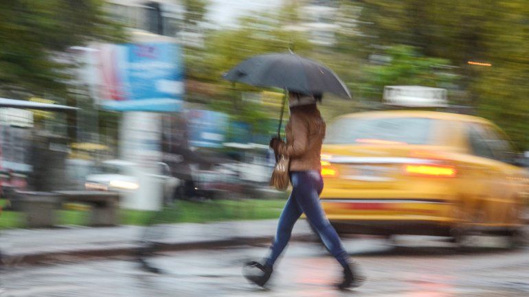Atacan en el Bajo con un perfume a una adolescente