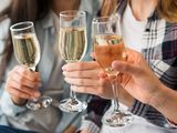 El crecimiento de los envíos al exterior, especialmente en el segmento de los espumantes, genera expectativas positivas para uno de los sectores más representativos de las economías regionales.