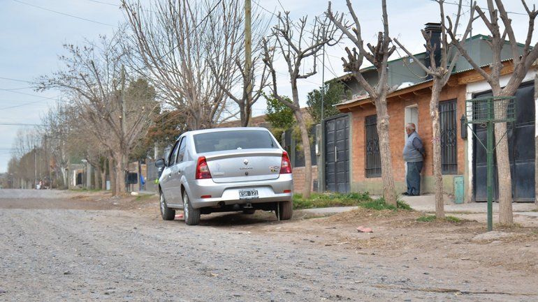 Un video sería clave en el crimen del joven apuñalado en la puerta de su casa