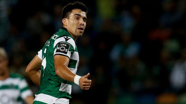 Burdisso habló de  Acuña y de López