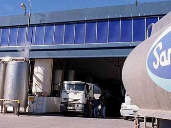 Con pasivos millonarios y salarios impagos, la histórica cooperativa confirmó su colapso y abrió un proceso de venta de activos.