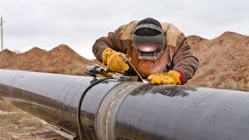 En Vaca Muerta, la búsqueda laboral se abre a soldadores y operarios especializados en distintos oficios. | LM Neuquen En Vaca Muerta, la búsqueda laboral se abre a soldadores y operarios especializados en distintos oficios.