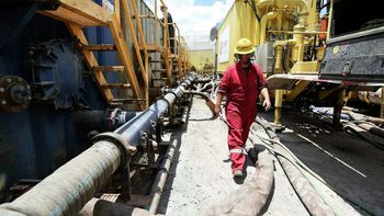 Menos diésel y más producción: el nuevo modelo de las etapas de fractura en Vaca Muerta. | LM Neuquen Menos diésel y más producción: el nuevo modelo de las etapas de fractura en Vaca Muerta.