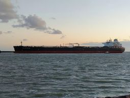 Otamérica construye dos nuevos tanques para acompañar el crecimiento de Vaca Muerta. Otamérica construye dos nuevos tanques para acompañar el crecimiento de Vaca Muerta.