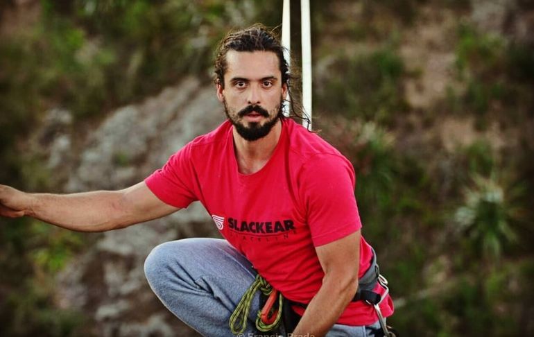 Leonardo Ferrari, el highliner argentino que participó de la hazaña en la Patagonia. Leonardo Ferrari, el highliner argentino que participó de la hazaña en la Patagonia.