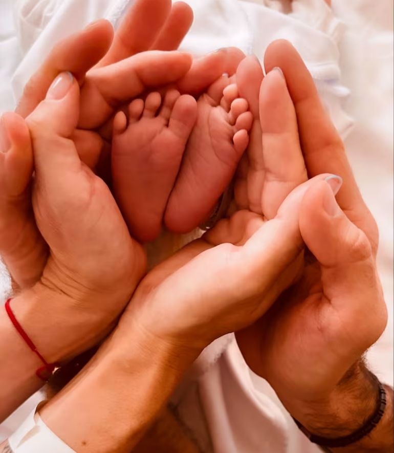 Nicole Neumann, Manu Urcera y Cruz Nicole Neumann, Manu Urcera y Cruz