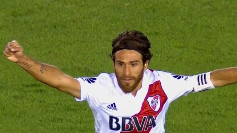 Con un notable remate, Ponzio marcó el empate parcial del Super