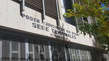 un funcionario acusado de abusos renuncio a su cargo un funcionario acusado de abusos renuncio a su cargo