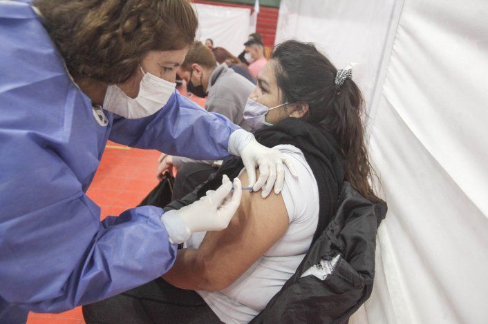 Llega a Neuquén la vacuna CanSino: ¿Para quién está destinada?