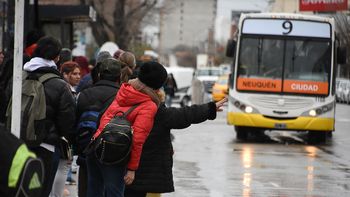 SFP Colectivos paradas lluvia (2).JPG
