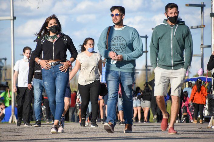 Los casos de COVID bajaron considerablemente en la provincia de Neuquén.