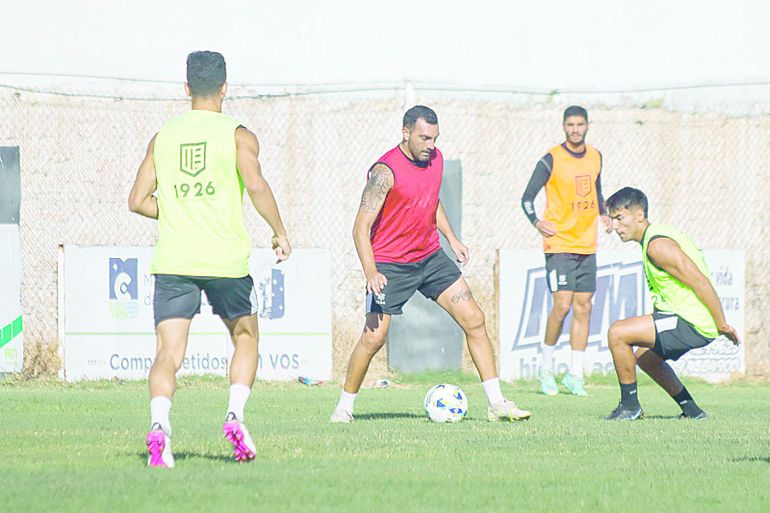 Ángel Prudencio todavía no ha podio ni ir al banco.