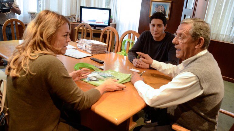 Marcela Pozzuoli destacó el proyecto de Quiroga de regionalizar el tratamiento de residuos.