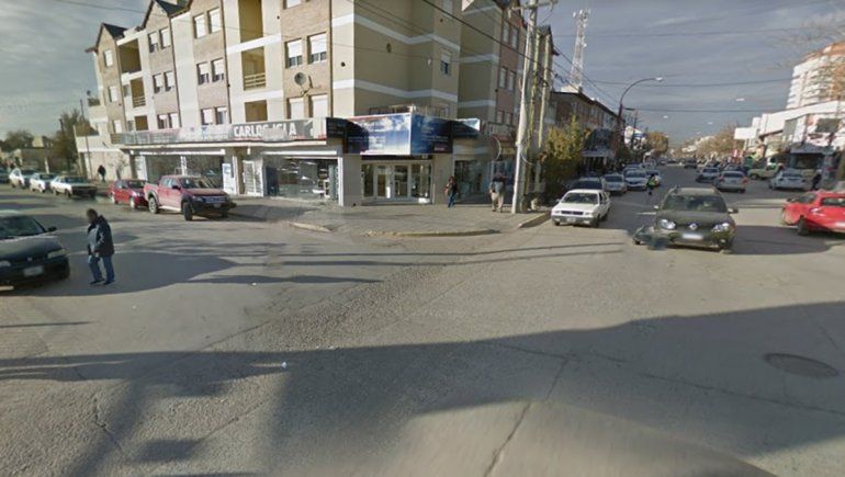 Giró a la izquierda en una calle de doble mano, chocó y deberá pagar $3 millones