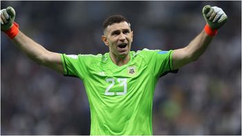 la pelea que tuvo el dibu martinez con un dt por la seleccion argentina la pelea que tuvo el dibu martinez con un dt por la seleccion argentina