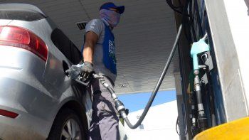 Combustible- Nafta- aumento- YPF (4).JPG