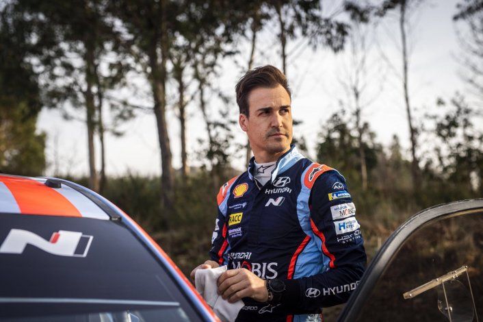 A Dani Sordo le llama la atenci&oacute;n el automovilismo de pista y le gustar&iacute;a hacer una prueba o una carrera en el S&uacute;per TC2000.