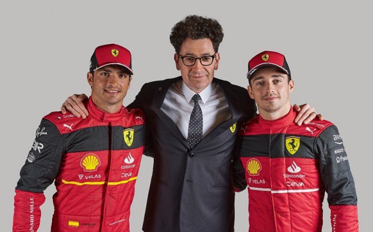 Ferrari finalizó segundo en el campeonato de constructores, por detrás de Red Bull pero delante de Mercedes.