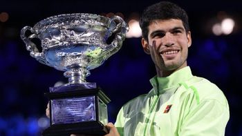 alcaraz sigue rompiendo records: la marca que logro al ser campeon en australia alcaraz sigue rompiendo records: la marca que logro al ser campeon en australia