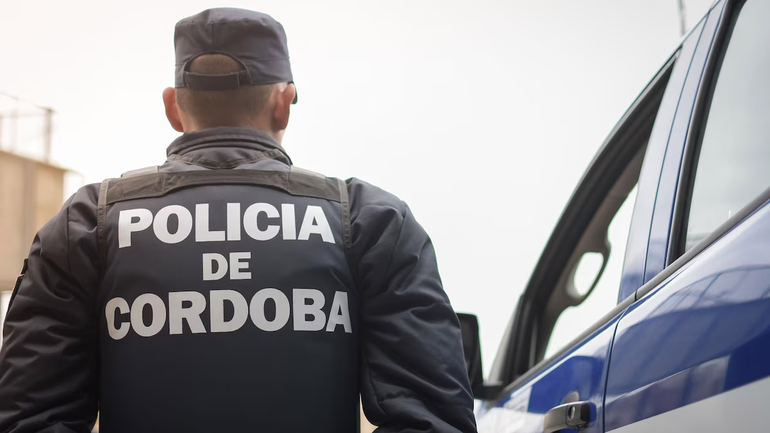 La Justicia y la policía de Córdoba montó un intenso operativo de búsqueda luego de que trascendió la denuncia presentada por familiaers en Río Gallegos. 