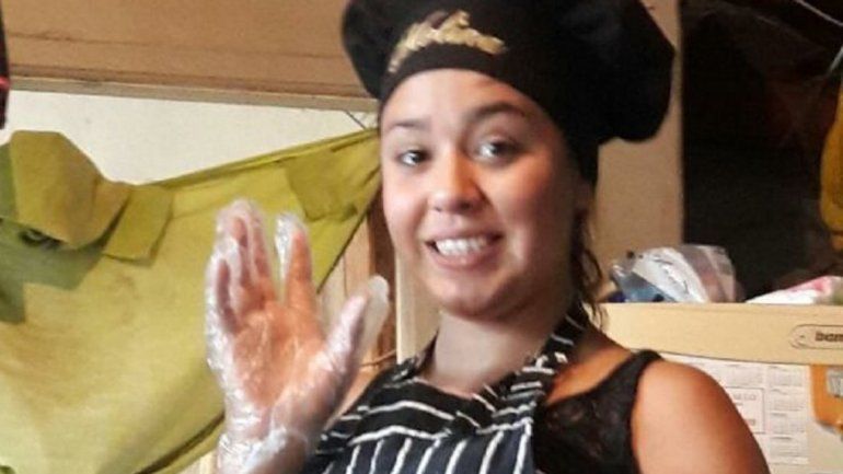 Una chica de 15 fue asesinada de una puñalada por su novio de 21 años