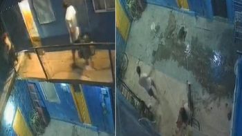 El femicidio quedó registrado por las cámaras de seguridad. El femicidio quedó registrado por las cámaras de seguridad.