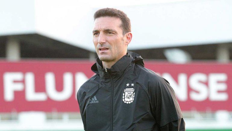 ¿Quién es el piloto del automovilismo que jugó con Lionel Scaloni?