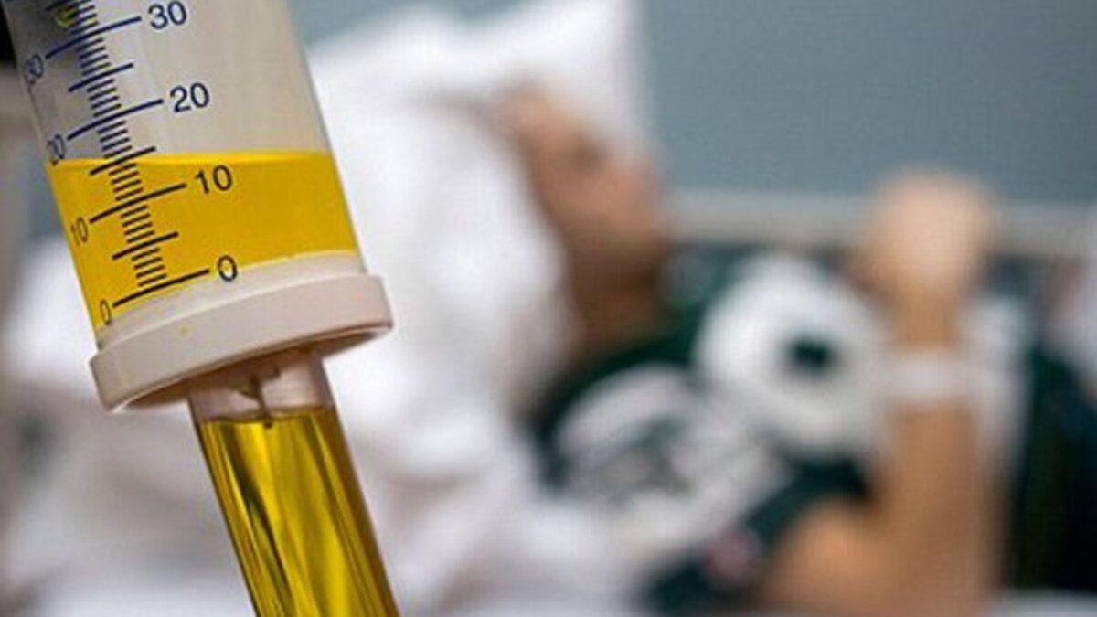 Tenía cáncer, rechazó el tratamiento por recomendación de la <b>inteligencia artificial</b> y murió thumbnail