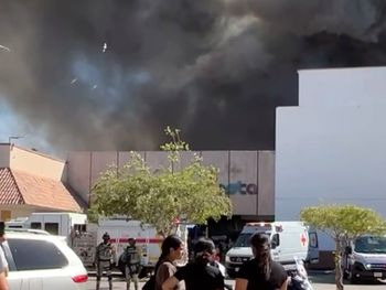 El incendio en Plaza Fiesta Las Palmas de Los Mochis.