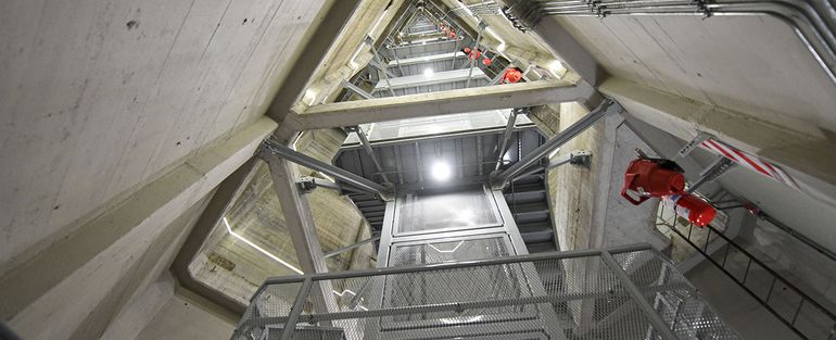 El nuevo ascensor lleva hasta la cima del Obelisco en un minuto. El nuevo ascensor lleva hasta la cima del Obelisco en un minuto.