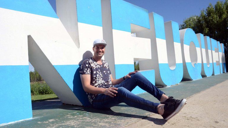 Neuquén tiene al artista plástico preferido por las celebrities 