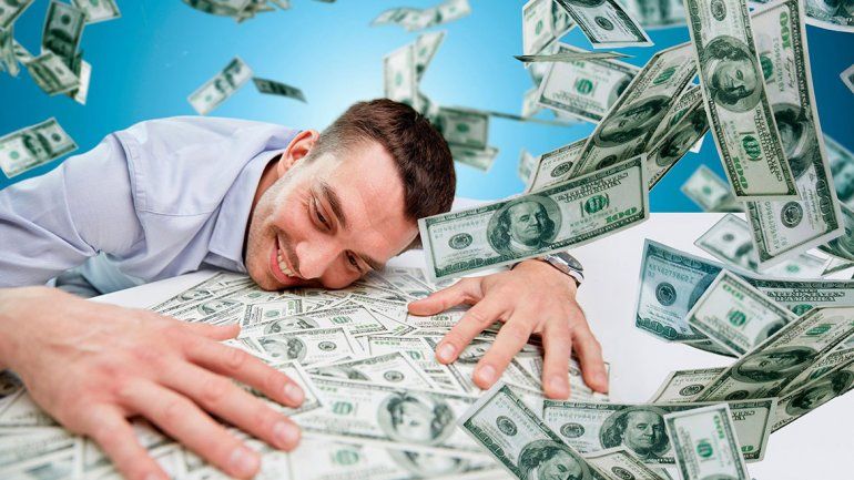 ¿Cuánto dinero por año se necesita para ser feliz?