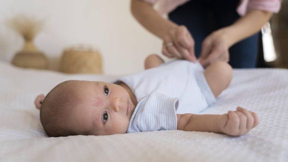 Se triplicó en un año el costo de cuidar a un bebé.
