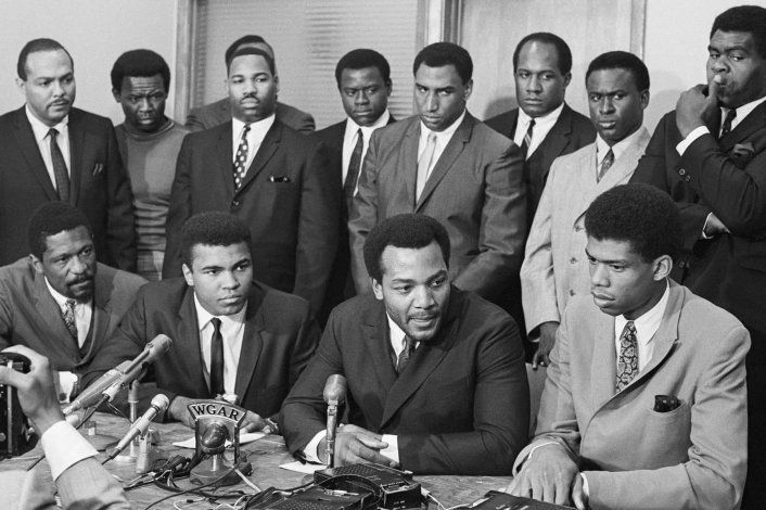 Alí, campeón e invicto, había sido despojado de su cinturón de los pesados tres años antes por negarse a ir a Vietnam.