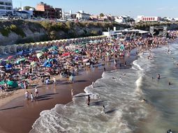 Las Grutas, uno de los destinos más elegidos de país. Las Grutas, uno de los destinos más elegidos de país.
