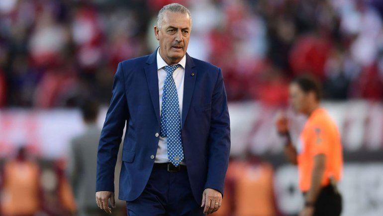 Alfaro se despidió y lamentó no haber podido darles la séptima libertadores