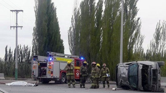 Un muerto y dos heridos en brutal accidente sobre Ruta 22