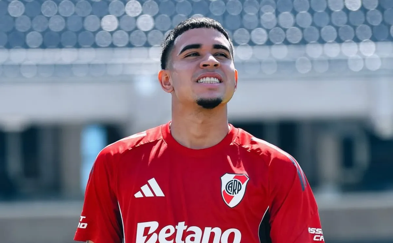 El ecuatoriano no participaría del duelo entre River y Tigre.