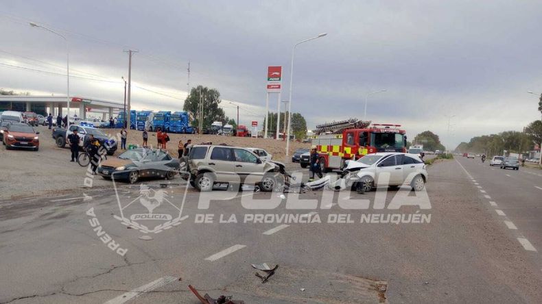 El cruce de la Puma registró un nuevo siniestro vial. | LM Neuquen El cruce de la Puma registró un nuevo siniestro vial.