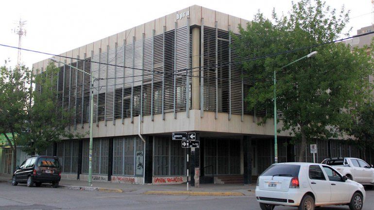 Denuncian a dirigente frutícola de Cipolletti por hostigar a su ex mujer