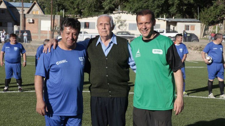 Chos Malal suma una nueva cancha de césped sintético